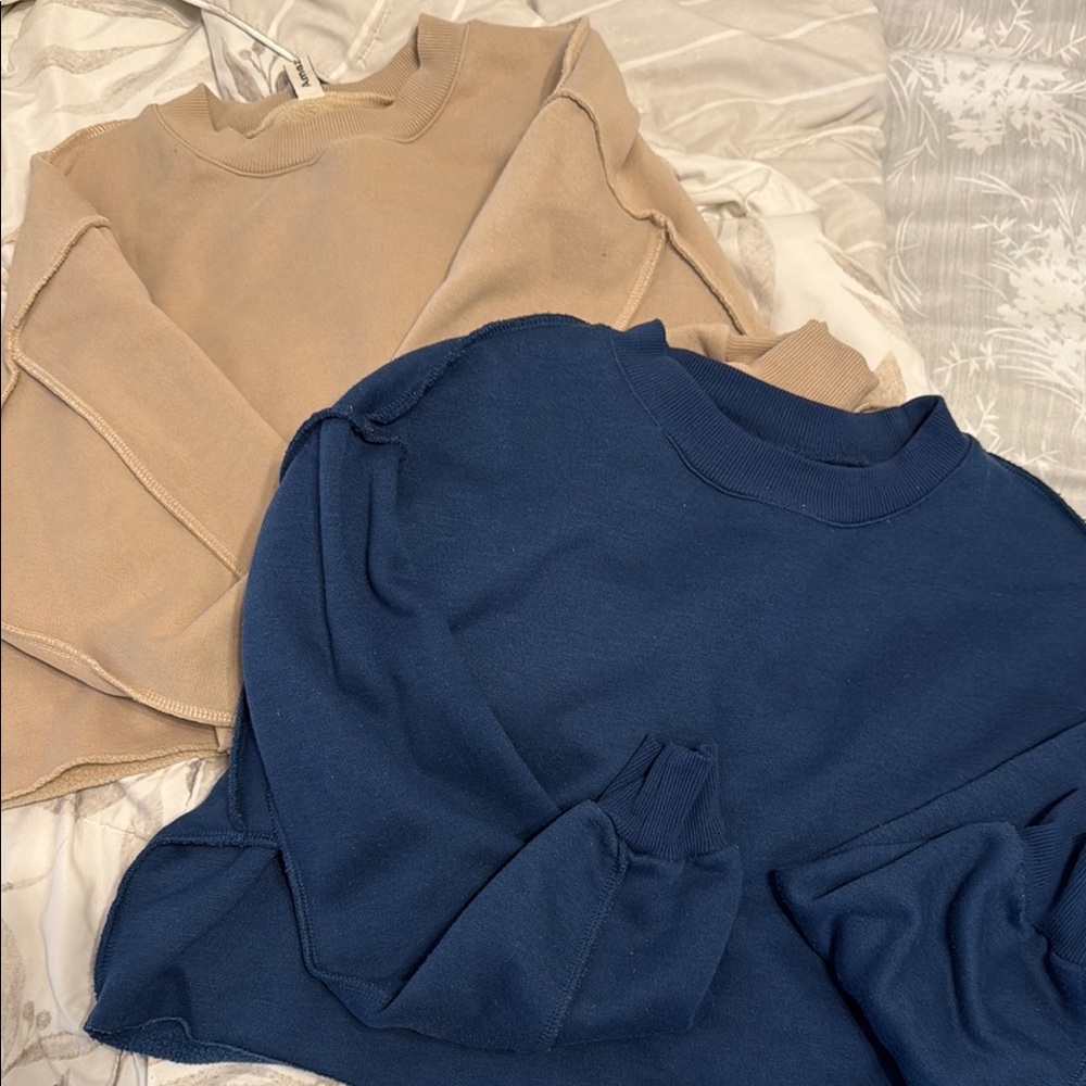 Women's Blue and Tan Cropped Sweater Set
